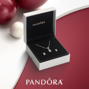PANDORA 2018 Luminous Ice Necklace Gift Set
